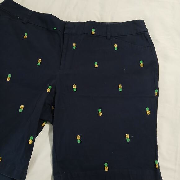 Charter Club Pant Shop/Woman size 20 Navy 10" inseam flat front PINEAPPLE shorts - Picture 3 of 9